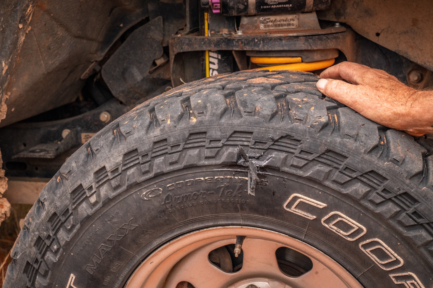 tyre puncture in the Simpson Desert